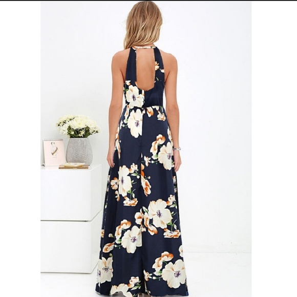 Blue Floral Maxi Dress 🌸 - Picture 2 of 7